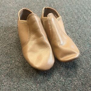 Capezio Tan Jazz Shoes